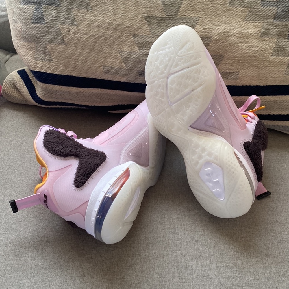 NIKE Lebron IX Regal pink multicolor NWT size 8.5 - Picture 11 of 14